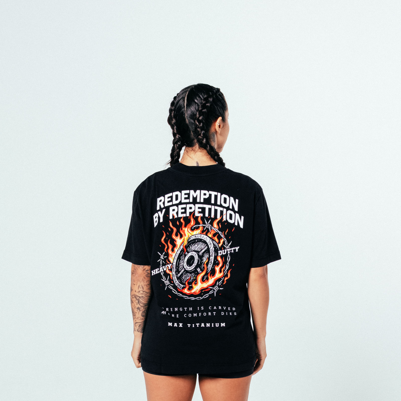 Camiseta Feminina Oversized Redemption - Preta
